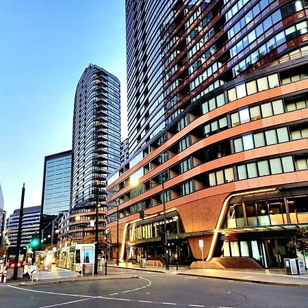 Melbourne Docklands Riverside Views Exterior photo